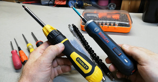 Инструмент мастера по ремонту холодильников