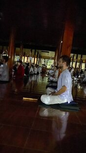 Монастырь Ват Там Вуа (центр медитации, випасаны)