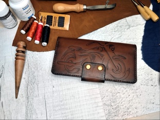 Изделия из кожи ручной работы.