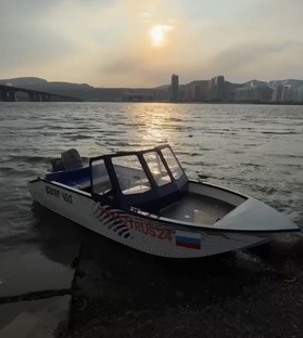 Моторная лодка Варяг-450