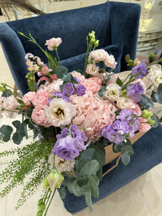 Стильный раскидистый букет с гортензией