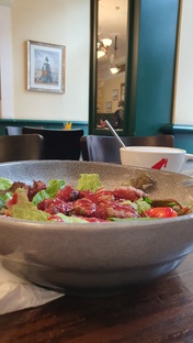 Где в Питере перекусить?