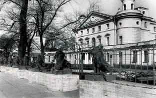 СТАРЫЙ ПЕТЕРБУРГ