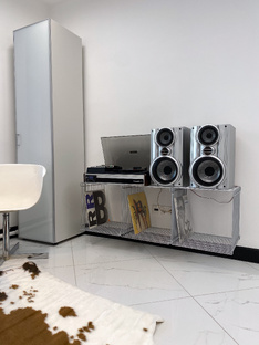 Куб-стеллаж