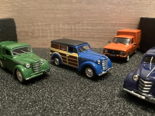 Москвичи от De Agostini в журнальной серии «Автомобиль а службе» 