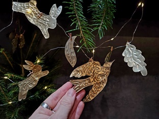 Украшения своими руками