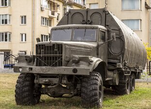 Советские автомобили "в погонах"