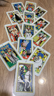 Консультации по ТАРО