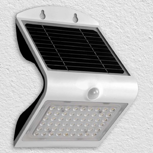 Уличное освещение на солнечных батареях