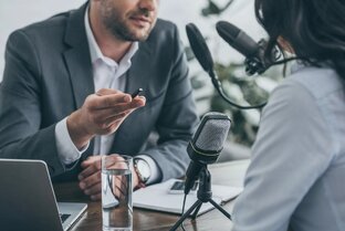 Интервью с экспертами