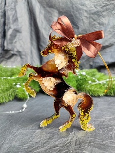 Елочные игрушки из смолы 