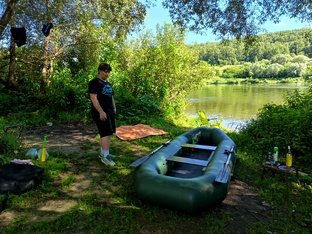 В походе у реки