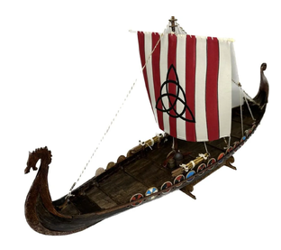 Осебергский корабль. Деревянная модель драккара викингов. Масштаб 1:40.