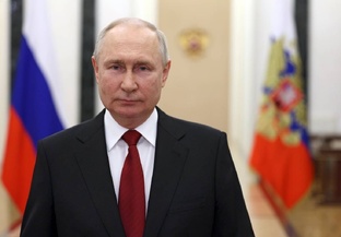 политика