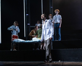 Литературные подмостки