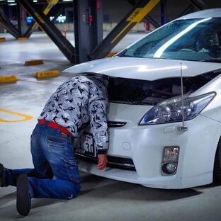 TOYOTA PRIUS
