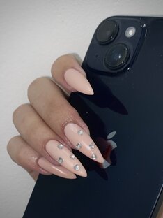 Nails 🤍