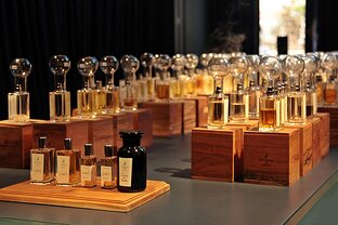 "Духи говорят о женщине больше, чем ее почерк"