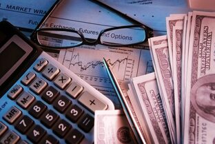 Экономика и финансы