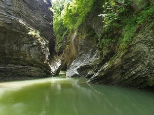 Сахрайские водопады