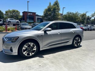 AUDI E-Tron - История ремонта моей Ауди Е-трон, честный отзыв!