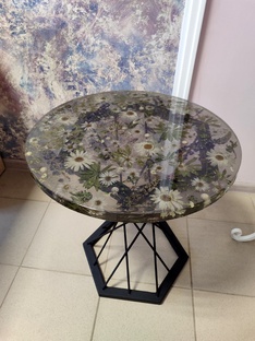 Столы из эпоксидной смолы.