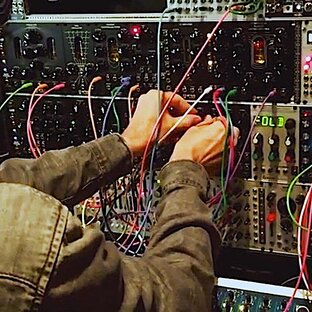 про синтезаторы: аналоговые, виртуально-аналоговые, цифровые и их звуки