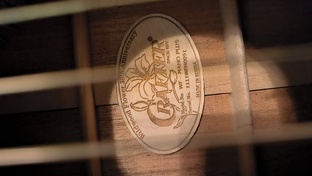 Как ухаживать за гитарой