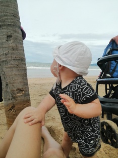 Материнство