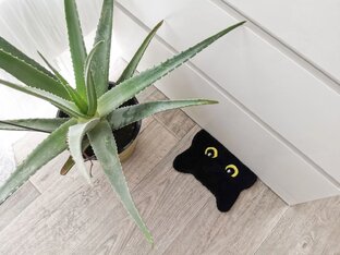 Кот подглядух 