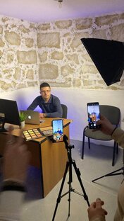 Видео со смыслом и интервью.
