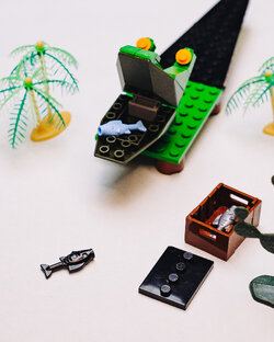 Подделки из бумаги.