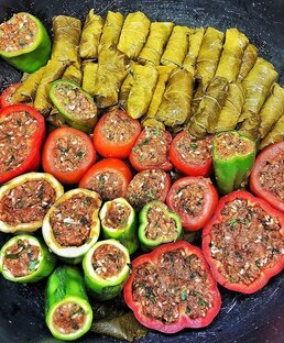 Долма/фаршированный перчик/фаршированные кабачки.