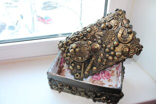 Шкатулка в виде чемоданчика: создаем из коробки от обуви