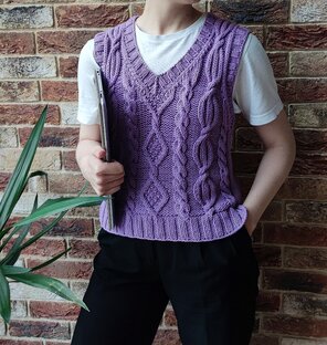 Вязаные жилеты