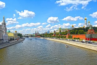 В  каждом  русском  сердце  ты, моя  Москва!