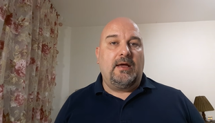 Охотник на связи