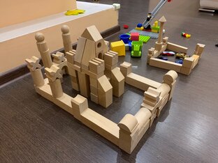 Развивающие игры и пособия