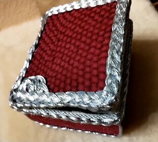 Палки, лоскутки, веревки, тесемки....