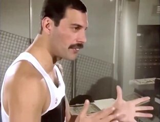 Работа мастера музыки!