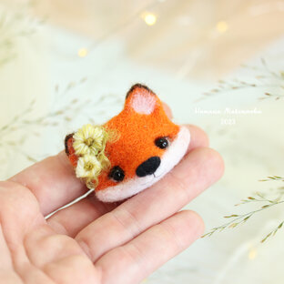 Брошка "Лисичка"