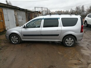 Автомобиль Lada Largus