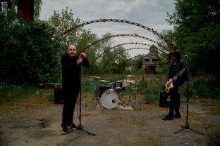 Официальные видео 