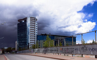 Не всё бывает просто. 