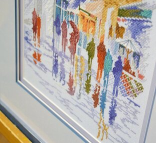 счетный крест и гобелен