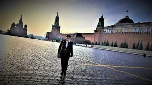 ЖИЗНЬ НА КРАСНОЙ ПЛОЩАДИ