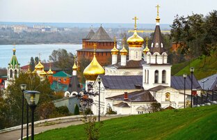 ПРОСТОР  МЕЖ  ВОЛГОЙ  И  ОКОЙ