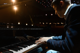 В процессе импровизации 