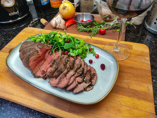 С мясом и из мяса