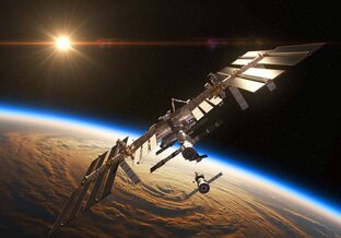 МКС и искусственные спутники Земли